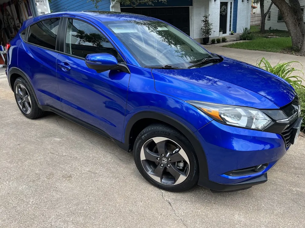 Blue Honda HR-V photographed by Cindy Tincher in her Google review